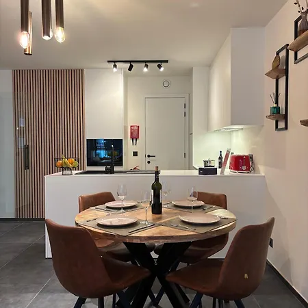 Escape At Nova Seaside Harbour View & Balcony Bliss Ostend